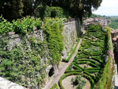 castello ruspoli giardino segreto