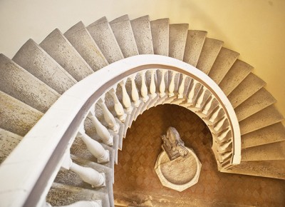 villa cesi scalinata