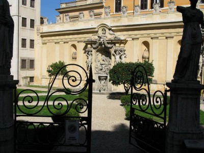 palazzo borghese galleria cembalo roma
